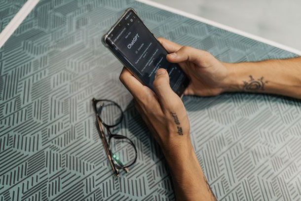 ChatGPT su smartphone