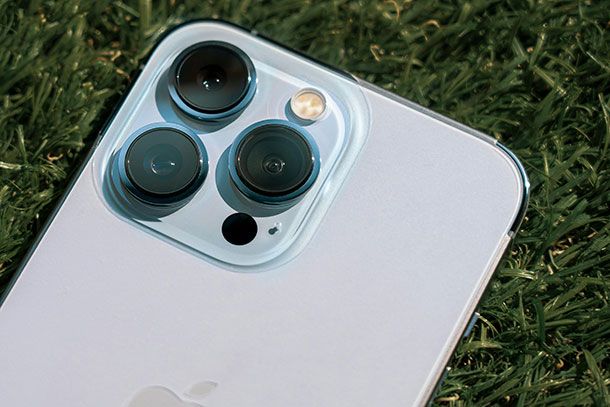 Display, fotocamera e capacit&agrave; di archiviazione