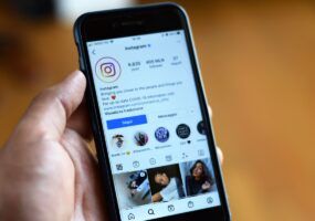 Come rivedere le istantanee su Instagram