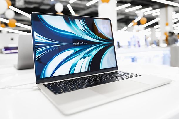 MacBook