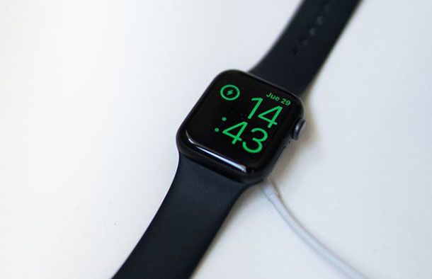 Smartwatch in ricarica