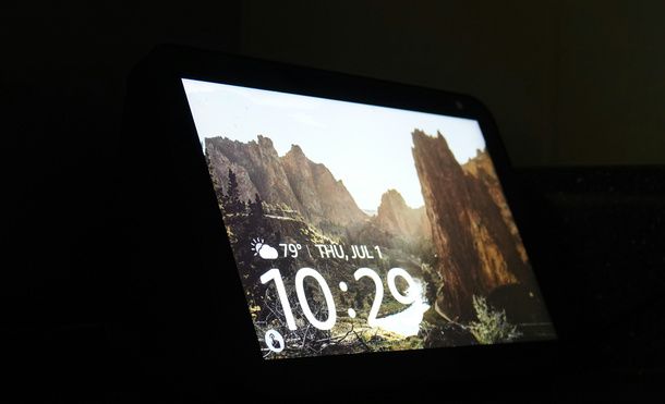Consultare meteo e orario con Alexa su Echo Show
