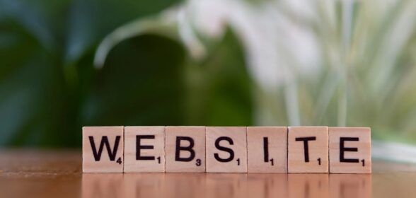 Come costruire un sito con l’IA: i migliori Web builder