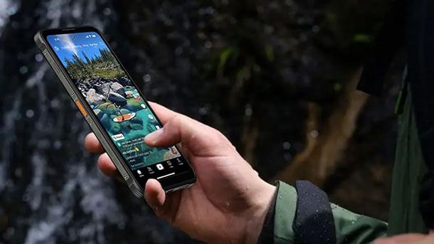 Rugged phone leggero