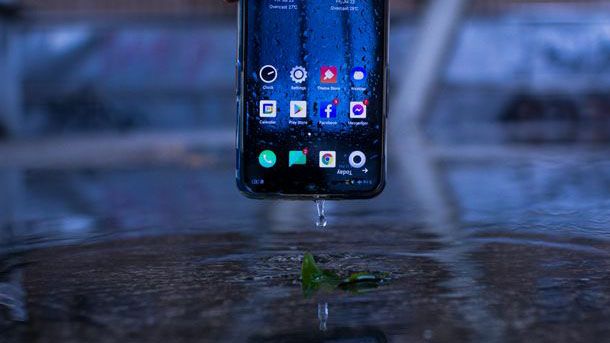 Smartphone impermeabile