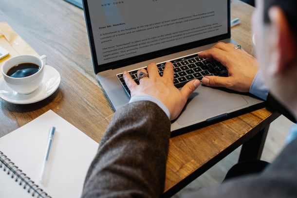 Posta elettronica computer portatile