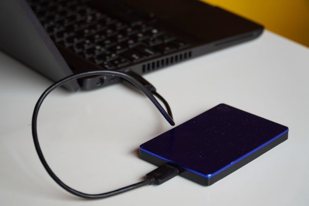 PC collegato a hard disk